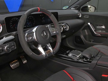  Mercedes-AMG A 45 S &ndash; Hothatch do kwadratu